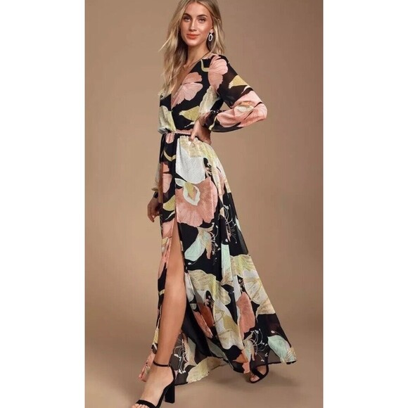 Lulus Maxi Dress XS Black Wondrous Water Lilies Floral Long Sleeve Boho resort - Picture 2 of 16